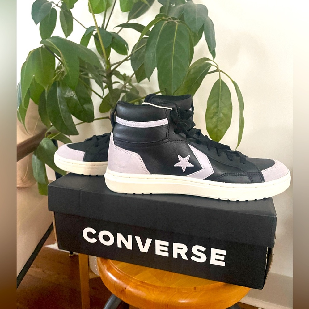 High top converse - brand new never worn!